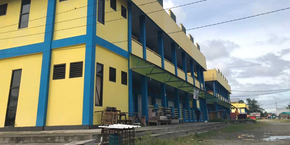Gedung A2 Pasar Sentral Timika. Foto: Anti Patabang/Papua60detik